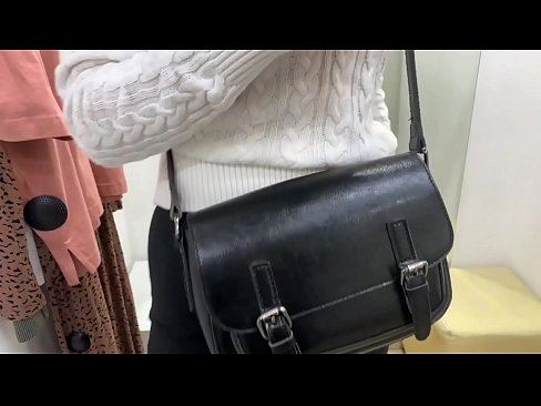 ❤️ Offentlig onani af ung kælling FeralBerry med en dildo i prøverummet Just porno at da.kassavrn.ru ❌